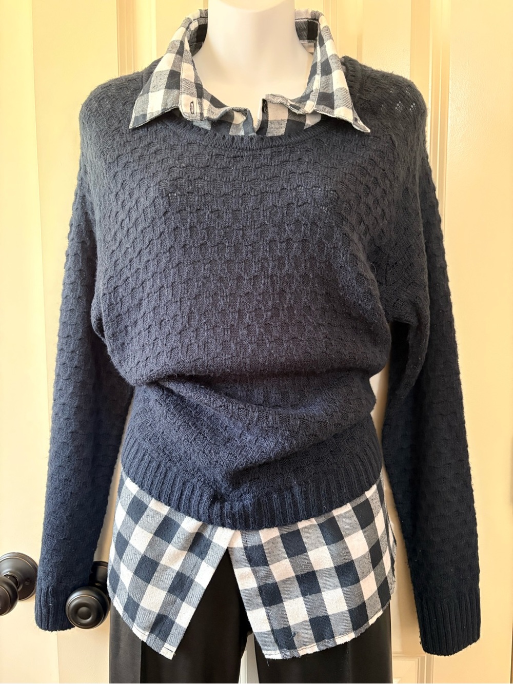 Classic Navy Cable Knit Women's Sweater, size L